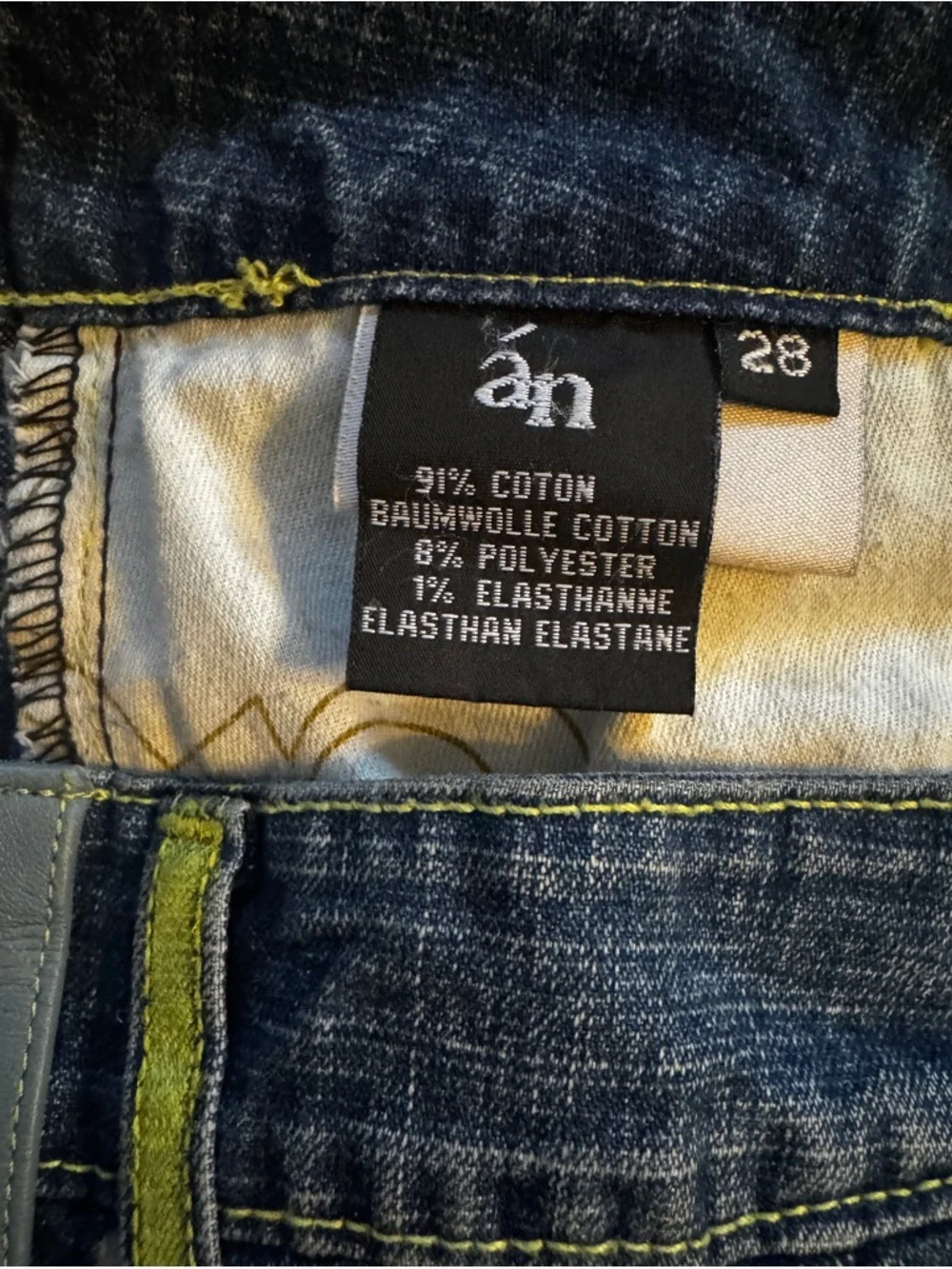 ‘An jeans- Chic one-of-a-kind Women’s Blue Wash Designer Jeans - Picture 10 of 10